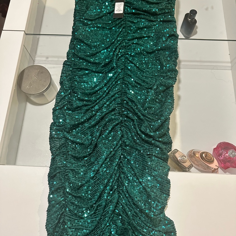 Ruched Everywhere Sequin Midi Dress - hunter